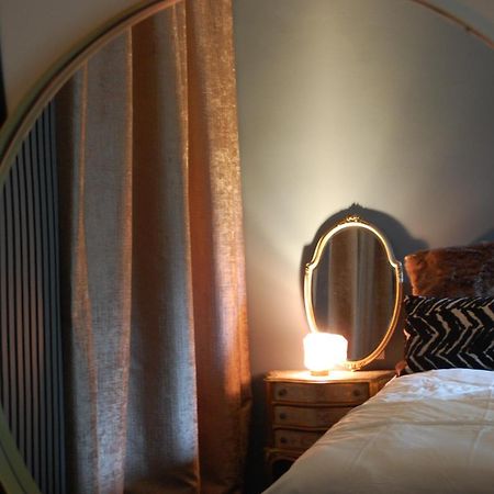 Huis Nest Logies Bed & Breakfast ฮาลเลอ ภายนอก รูปภาพ