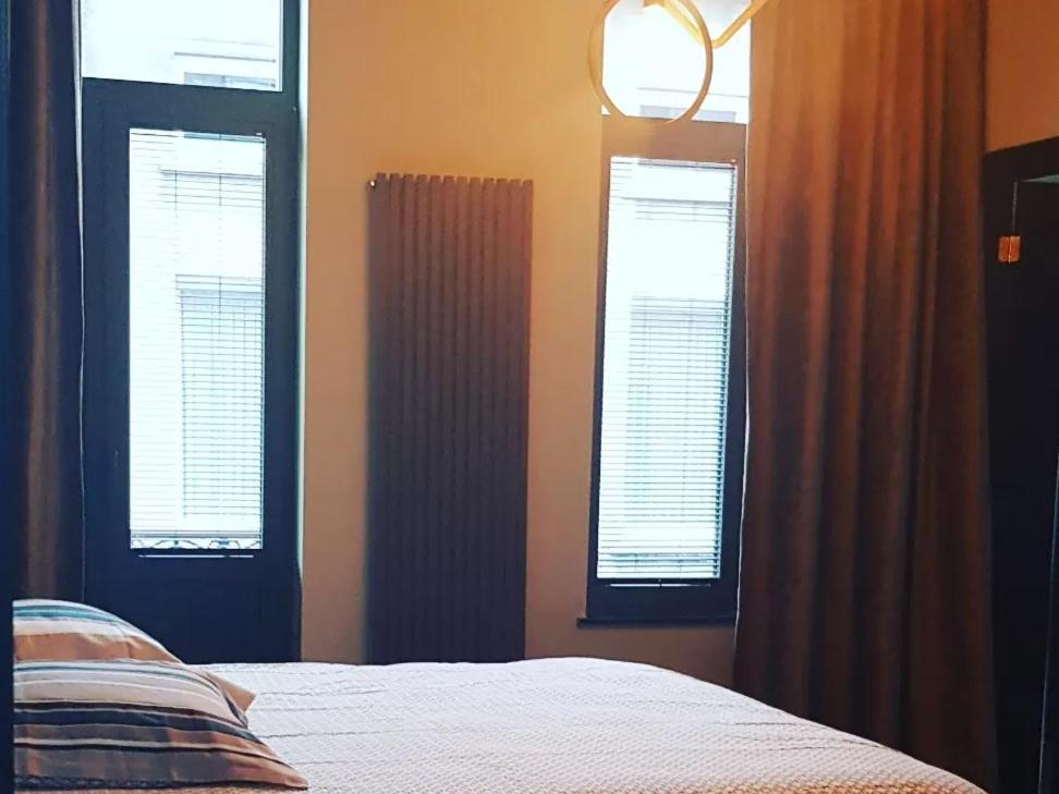 Huis Nest Logies Bed & Breakfast ฮาลเลอ ภายนอก รูปภาพ